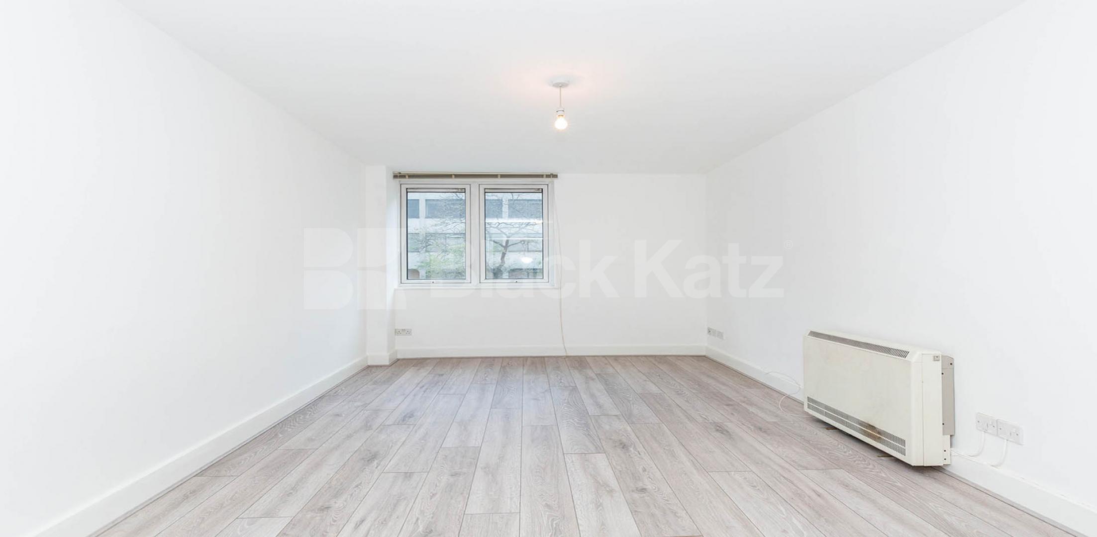 			1 Bedroom, 1 bath, 1 reception Apartment			 Commercial Road E1, Aldgate / Whitechapel